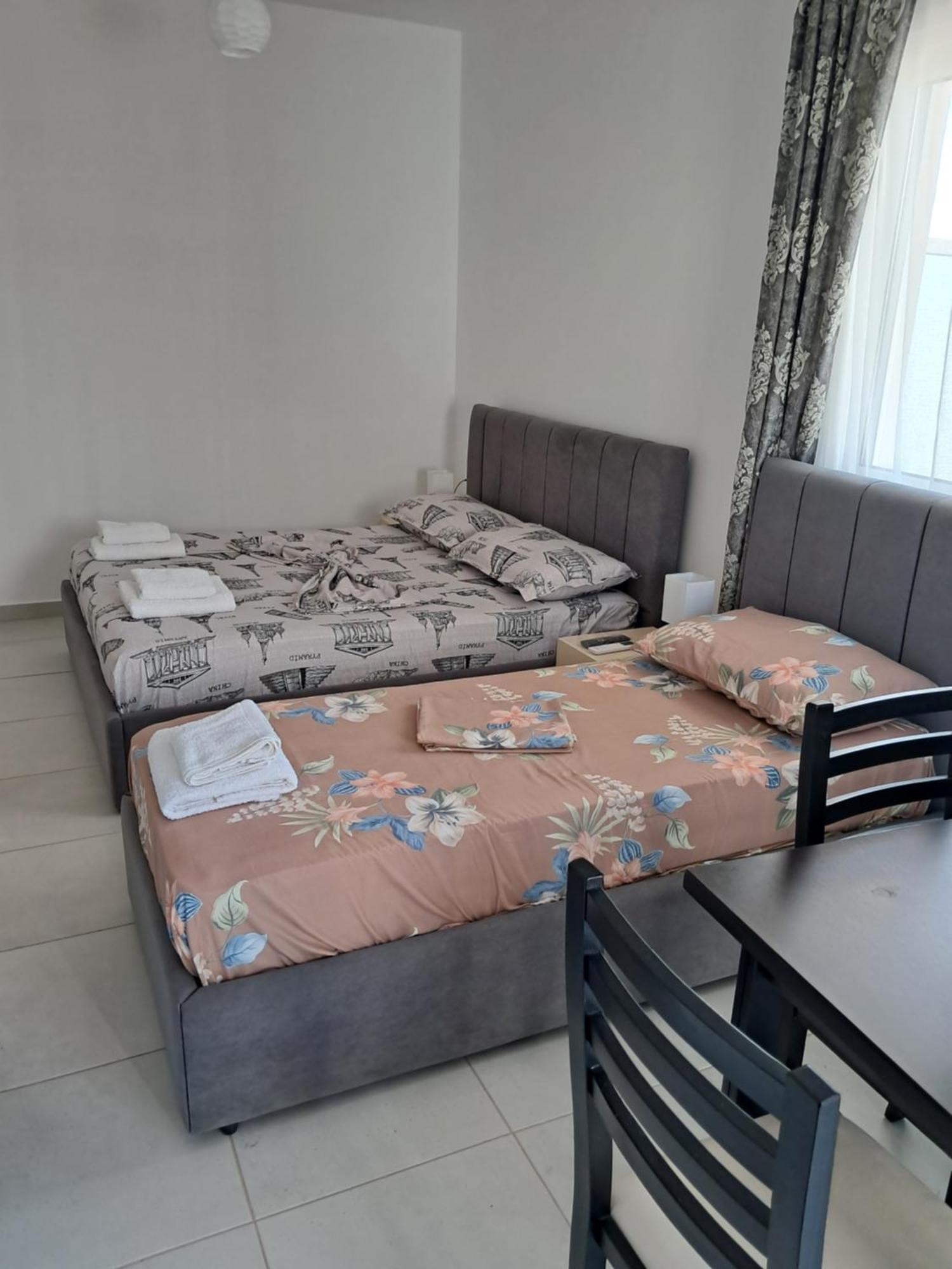 Villa Hysesani Vlorë Esterno foto