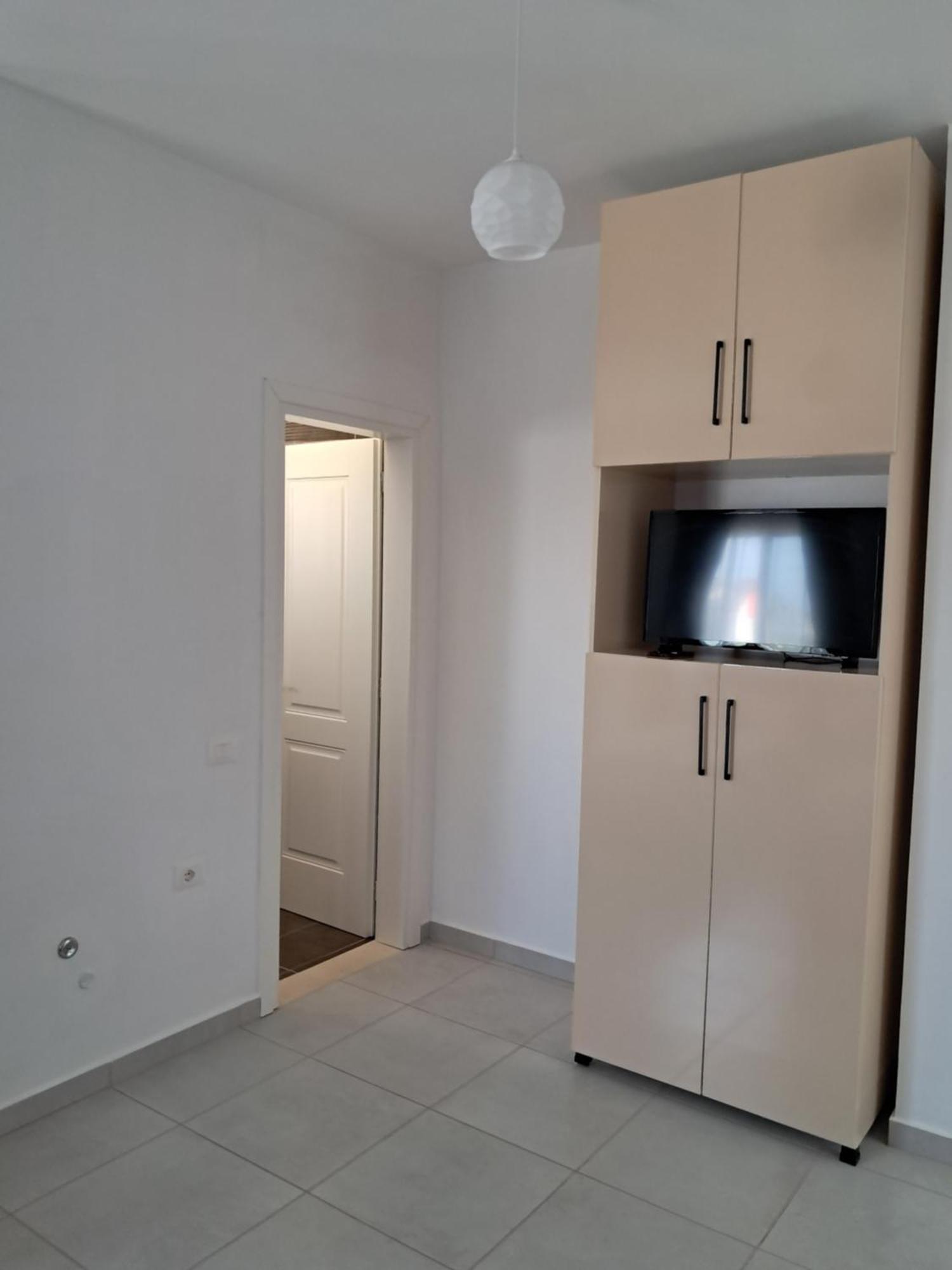 Villa Hysesani Vlorë Esterno foto