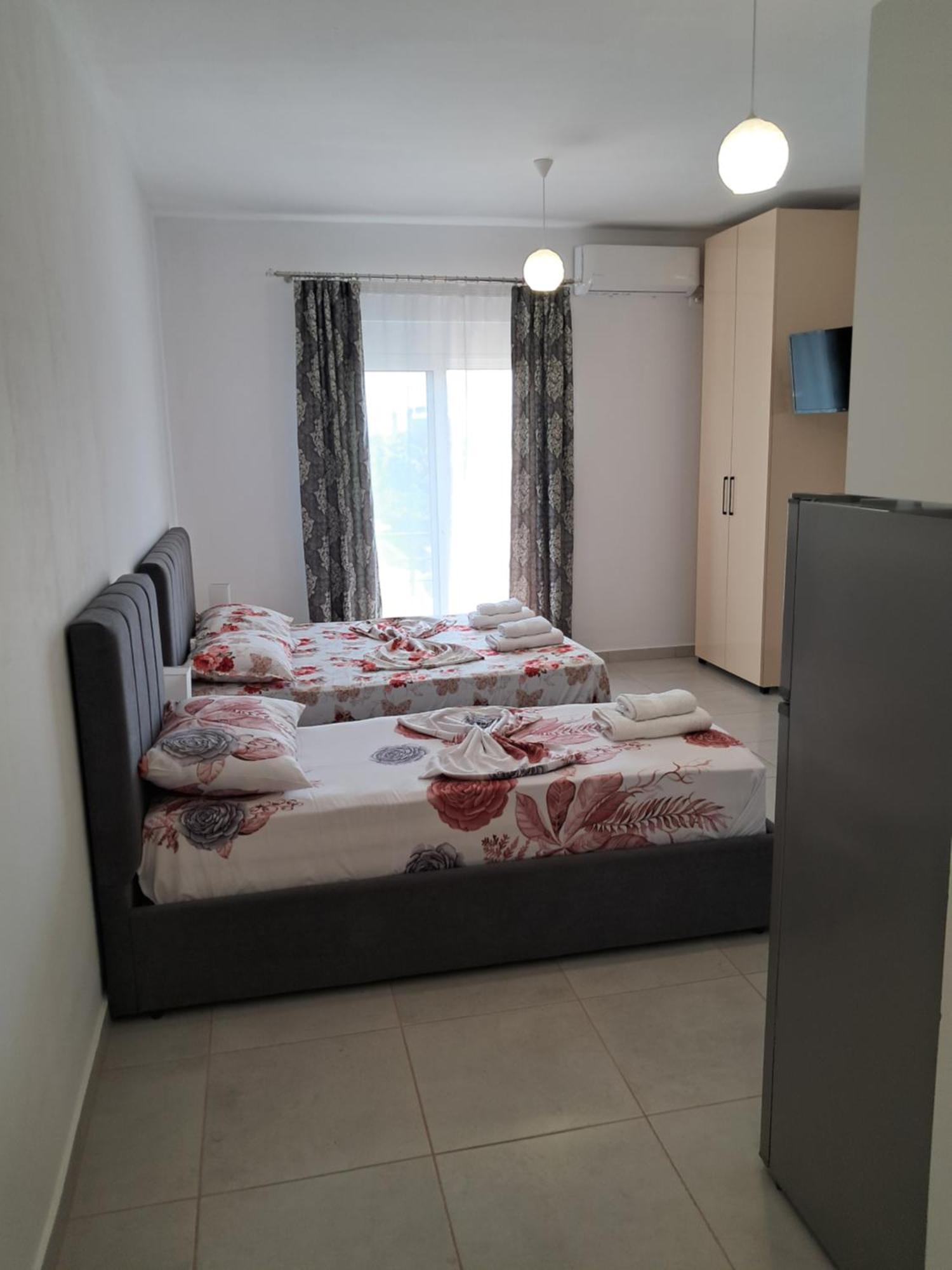 Villa Hysesani Vlorë Esterno foto
