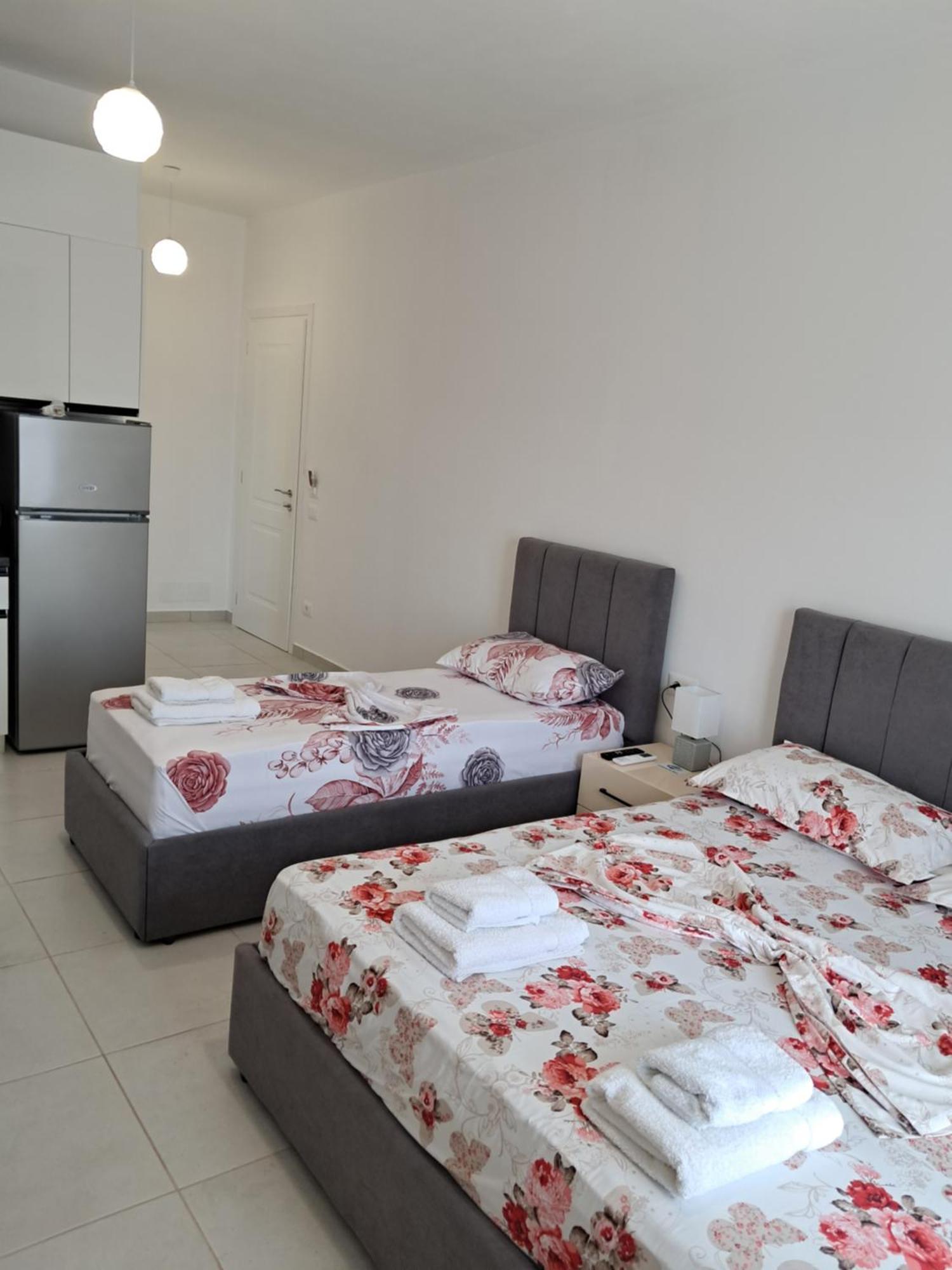 Villa Hysesani Vlorë Esterno foto