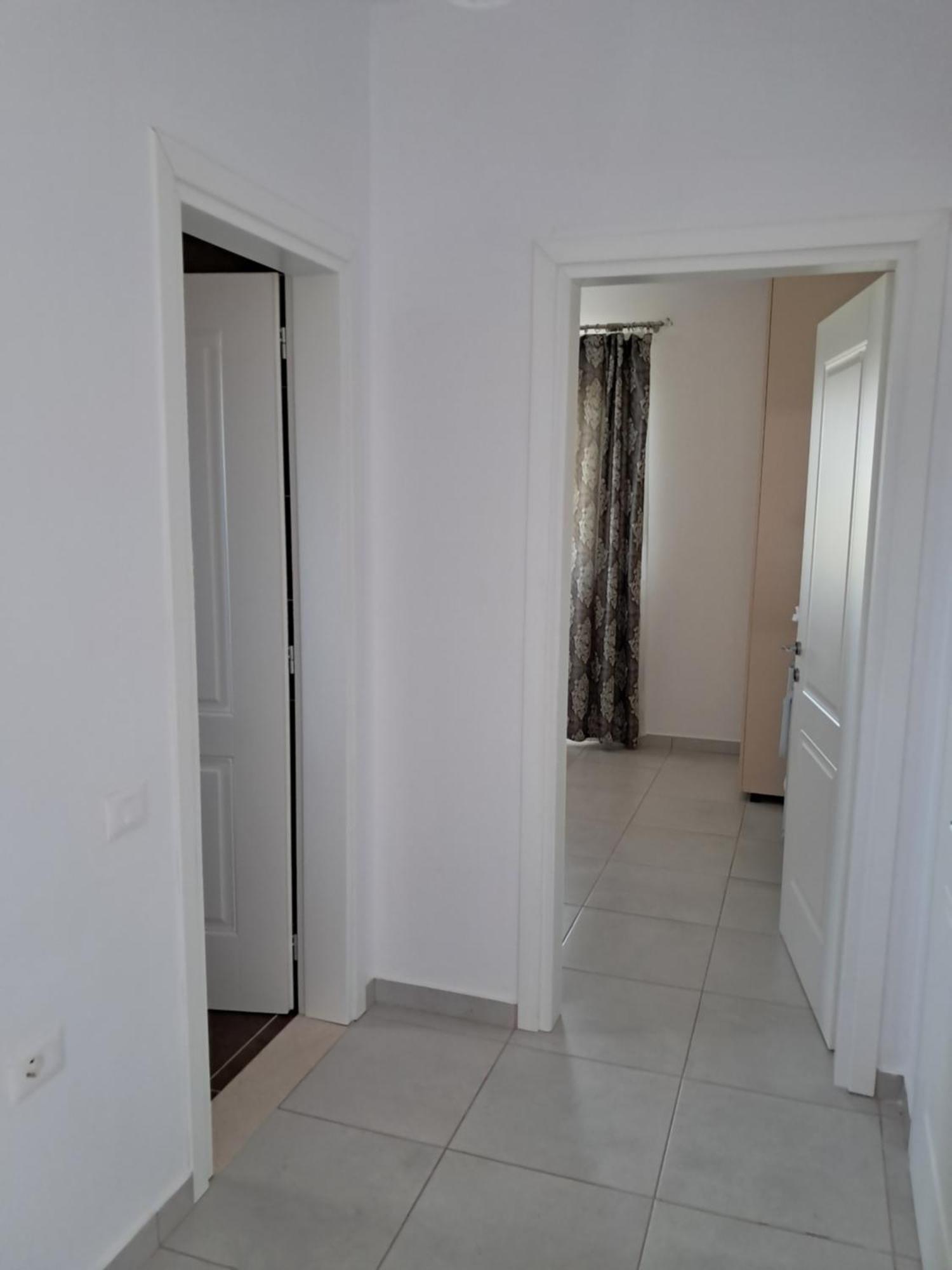 Villa Hysesani Vlorë Esterno foto